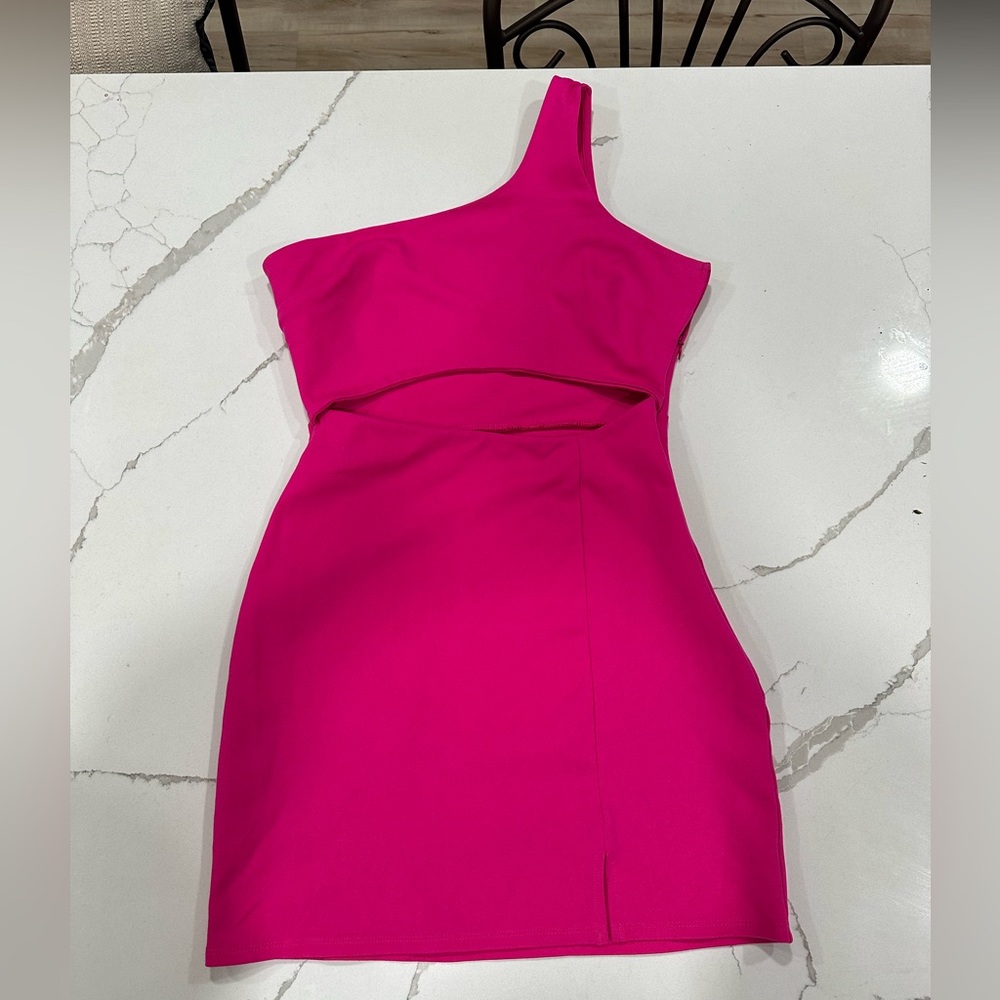 Vestique Mini Cut Out Dress Hot Pink Size Medium